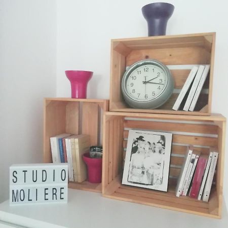 Appartement Studio Moliere à Braşov Extérieur photo