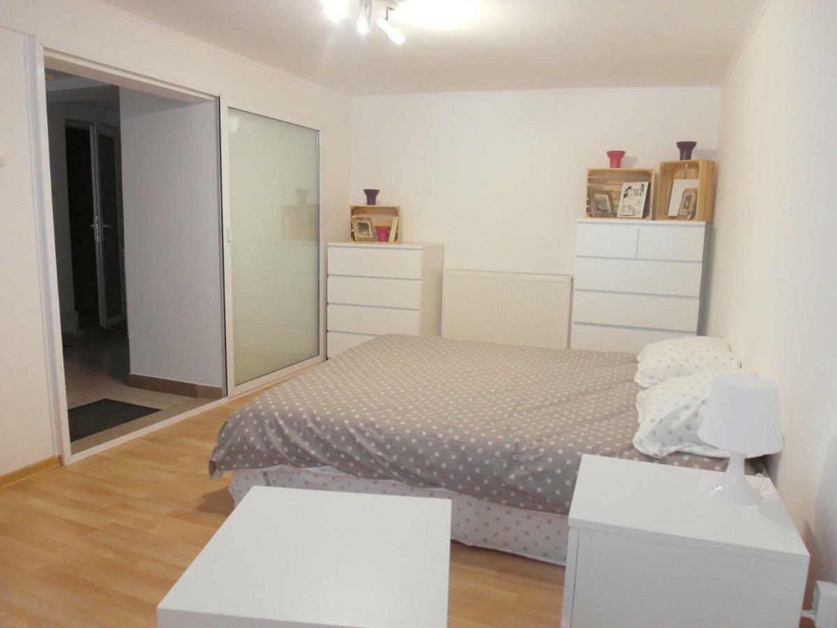 Appartement Studio Moliere à Braşov Extérieur photo