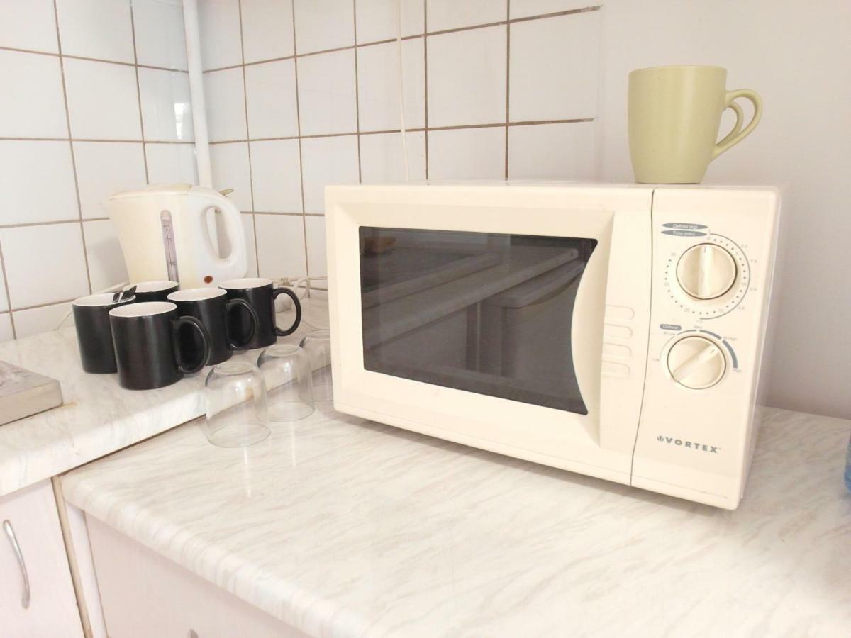 Appartement Studio Moliere à Braşov Extérieur photo